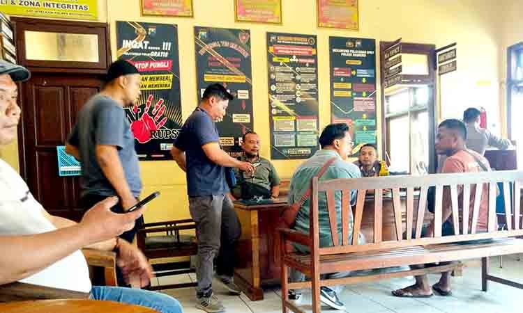 Ed195ba91c447483e25aa54a44ffd2ebb34ac80fafa9ba69897d74aaa6546f8c.0